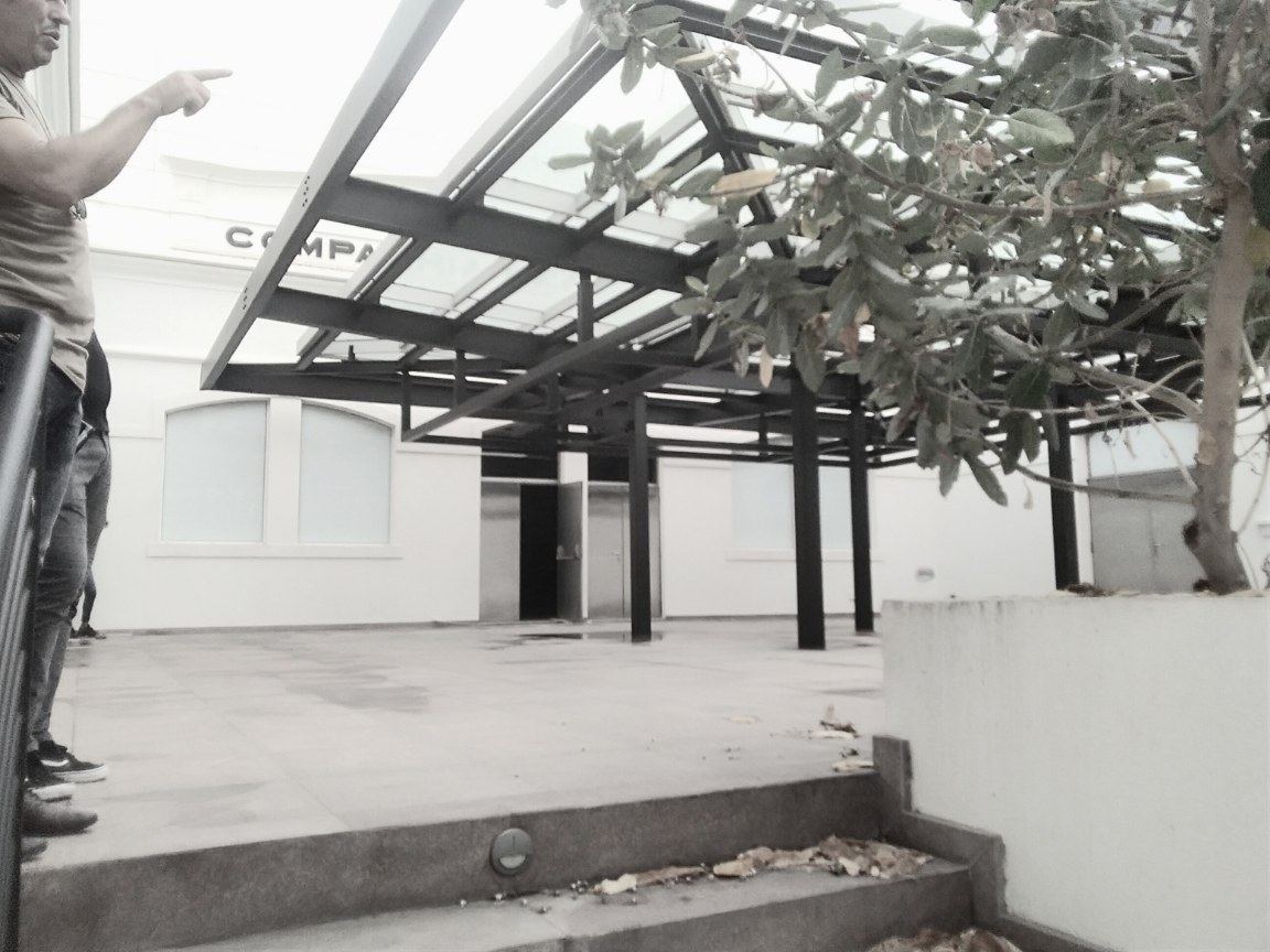 Pátio exterior CCL construído